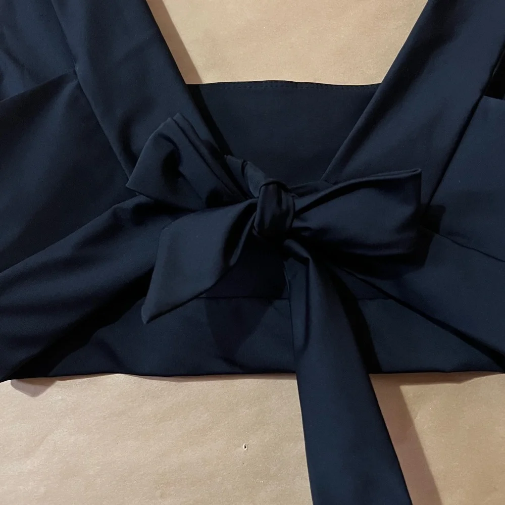 Saltwater Collective NWT Josi Top Swimsuit Bikini Top Square Neck Black Size XL